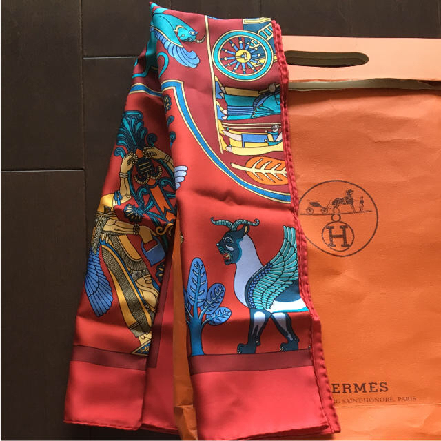 Hermes(エルメス)のエルメス スカーフ若沖の花様専用商品 レディースのファッション小物(バンダナ/スカーフ)の商品写真