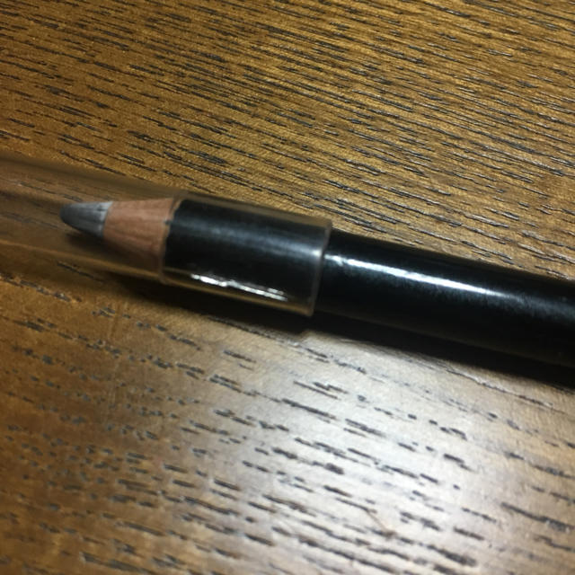 shu uemura(シュウウエムラ)のシュウウエムラ アイブロウ ブラック コスメ/美容のベースメイク/化粧品(アイブロウペンシル)の商品写真