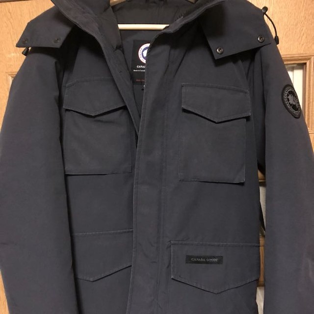 CANADA GOOSE - カナダグース カムループス ブラックディスク Sサイズ