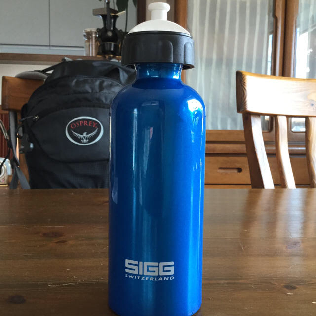 SIGG(シグ)のボトル 500ml スポーツ/アウトドアのアウトドア(登山用品)の商品写真