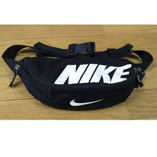 ナイキ(NIKE)のナイキのボディバッグ☆中古(ポシェット)