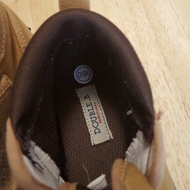 DOUBLE.B(ダブルビー)のダブルB スニーカー　16センチ キッズ/ベビー/マタニティのキッズ靴/シューズ(15cm~)(スニーカー)の商品写真