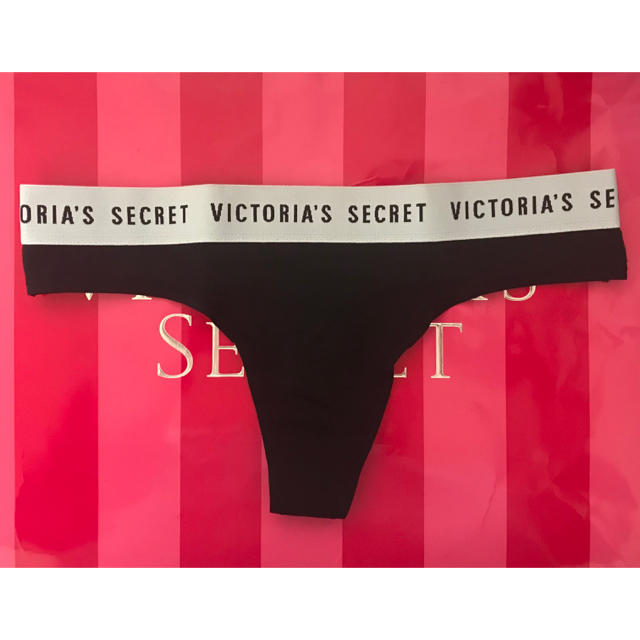 Victoria's Secret(ヴィクトリアズシークレット)の新品米国Victoria'ssecretロゴTバック黒S レディースの下着/アンダーウェア(ショーツ)の商品写真