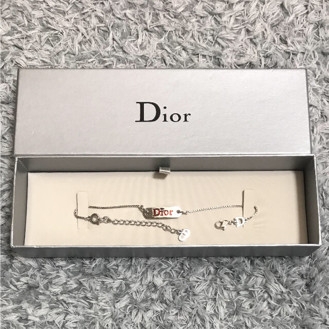 Christian Dior(クリスチャンディオール)のDior ブレスレット シルバーレッド レディースのアクセサリー(ブレスレット/バングル)の商品写真