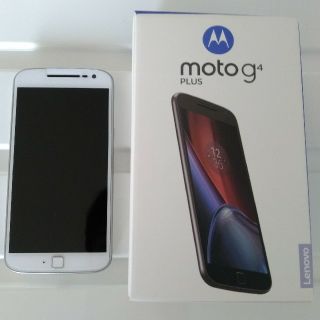 レノボ(Lenovo)のMoto G4 Plus 32GB 白 一式完備 Motorola Lenovo(スマートフォン本体)