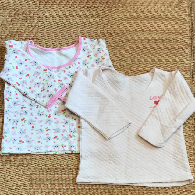 【肌着】 長袖キルトシャツ 90cm 2枚組 キッズ/ベビー/マタニティのキッズ服女の子用(90cm~)(下着)の商品写真