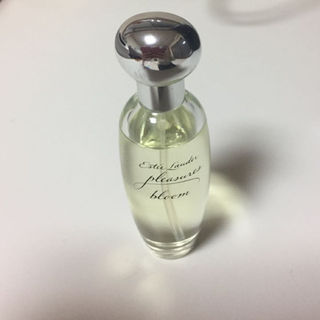 エスティローダー(Estee Lauder)のエスティローダー香水30ml(香水(女性用))