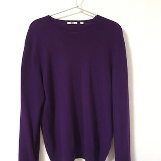 ユニクロ(UNIQLO)のUNIQLO カシミアのセーター 紫 Mサイズ(ニット/セーター)