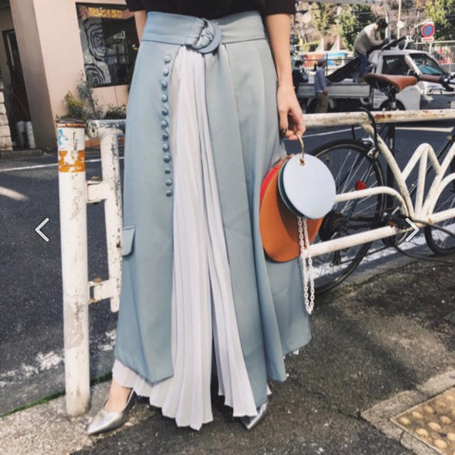 Ameri VINTAGE(アメリヴィンテージ)のamerivintage 2WAY PLEATS PANTS  レディースのパンツ(カジュアルパンツ)の商品写真