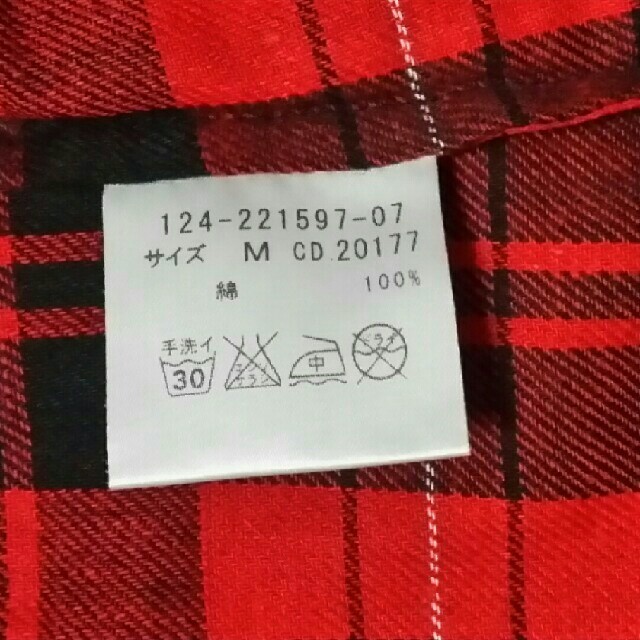 INGNI(イング)のINGNI 赤チェック柄シャツ レディースのトップス(シャツ/ブラウス(長袖/七分))の商品写真