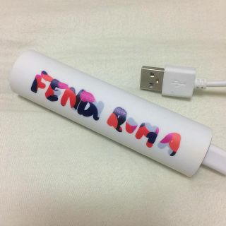 フェンディ(FENDI)の［専用］じょりぽんさん用★FENDIの非売品モバイルバッテリー(携帯充電器) (バッテリー/充電器)