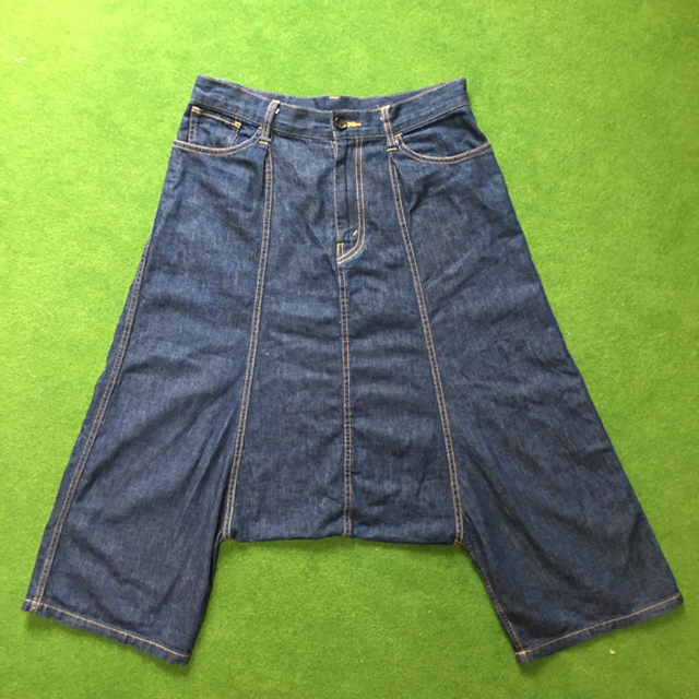 COMME des GARCONS(コムデギャルソン)のTRICOT COMME DES GARCONS SARROUEL SHORTS メンズのパンツ(サルエルパンツ)の商品写真