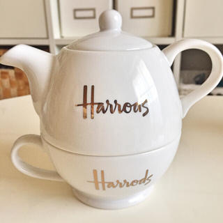 ハロッズ(Harrods)のHarrods ティーカップ＆ポットセット ☆飾るだけでもかわいい☆(食器)