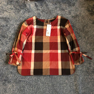 バーバリーブルーレーベル(BURBERRY BLUE LABEL)の新品 タグ付き クレストブリッジ ブルーレーベル  トップス(カットソー(長袖/七分))