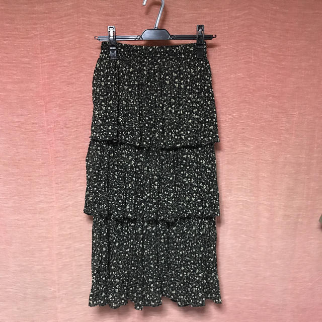Ameri VINTAGE(アメリヴィンテージ)のアメリのティアードスカート レディースのスカート(ひざ丈スカート)の商品写真