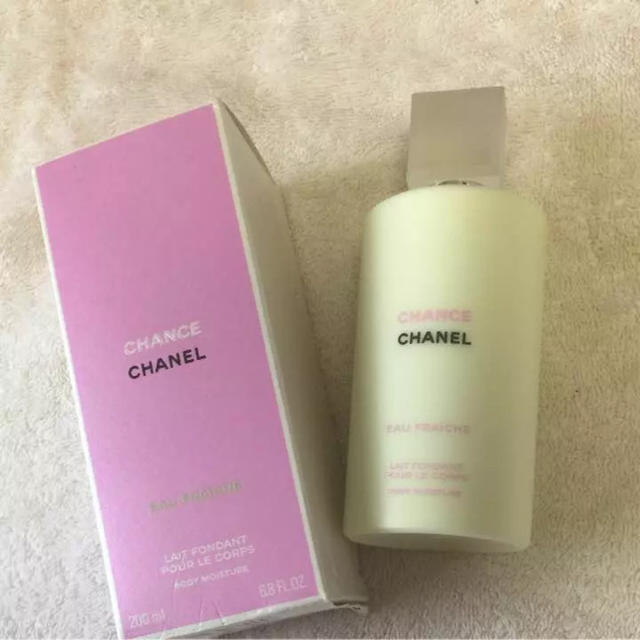 CHANEL(シャネル)の新品 CHANEL チャンスオーフレッシュボディモイスチャー コスメ/美容のボディケア(ボディクリーム)の商品写真