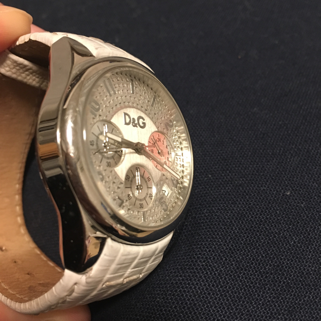 D&G(ディーアンドジー)のD&G 腕時計 ホワイト レディースのファッション小物(腕時計)の商品写真