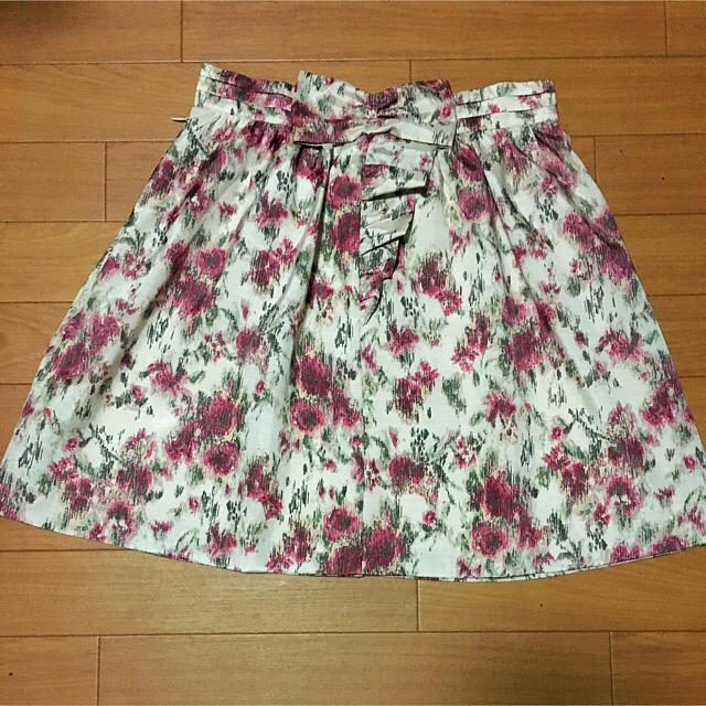 LAISSE PASSE(レッセパッセ)のレッセパッセ 花柄スカート レディースのスカート(ミニスカート)の商品写真