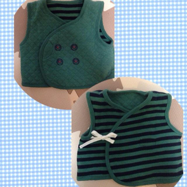 リバーシブルベスト 50〜60☆ キッズ/ベビー/マタニティのキッズ服男の子用(90cm~)(その他)の商品写真