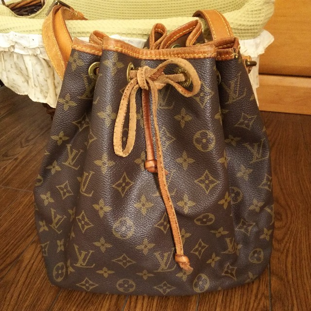 鑑定済み LOUIS VUITTON プチノエ⭐️ショルダーバッグ