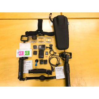 ゴープロ(GoPro)のgopro here6 ＆ karma grip 純正品おまけ多数！！美品！！(ビデオカメラ)