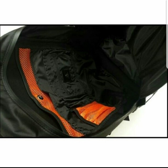 Y-3(ワイスリー)のY-3 ヨウジヤマモト バックパック 美品 メンズのバッグ(バッグパック/リュック)の商品写真