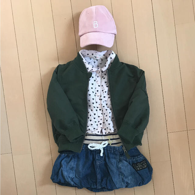 H&M(エイチアンドエム)のH&M ハート柄シャツ キッズ/ベビー/マタニティのキッズ服女の子用(90cm~)(ブラウス)の商品写真