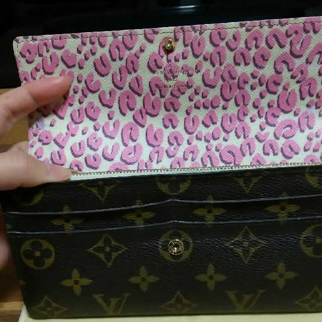 LOUIS VUITTON(ルイヴィトン)のりんご様用　ヴィトン財布 レディースのファッション小物(財布)の商品写真