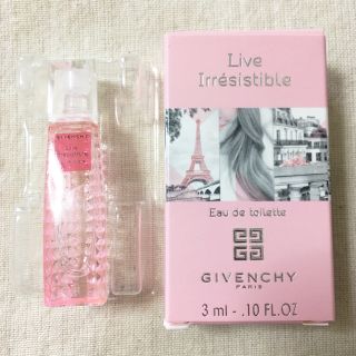 ジバンシィ(GIVENCHY)の紫さま専用☆GIVENCHY*Live Irresistible ミニサイズ香水(香水(女性用))