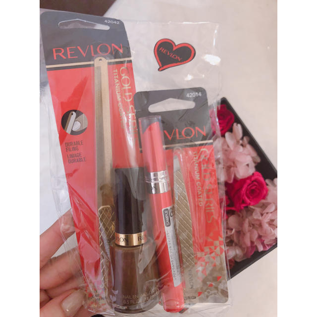 REVLON(レブロン)のREVLON スキンケアセット3000円分以上! コスメ/美容のキット/セット(サンプル/トライアルキット)の商品写真