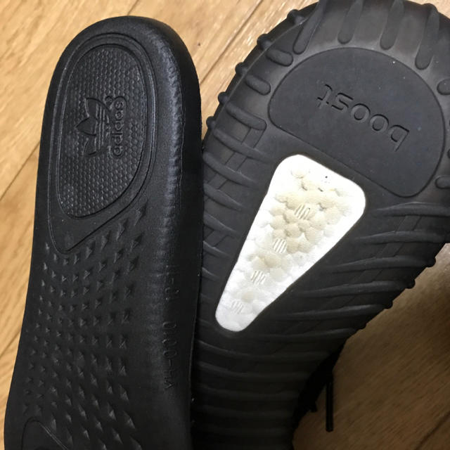 adidas(アディダス)の国内正規品 yeezy boost 350 v2 bred ブレッド メンズの靴/シューズ(スニーカー)の商品写真