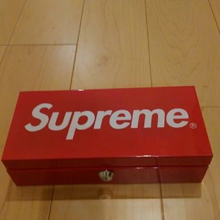 シュプリーム(Supreme)のsupreme  工具入れ　鍵つき(その他)