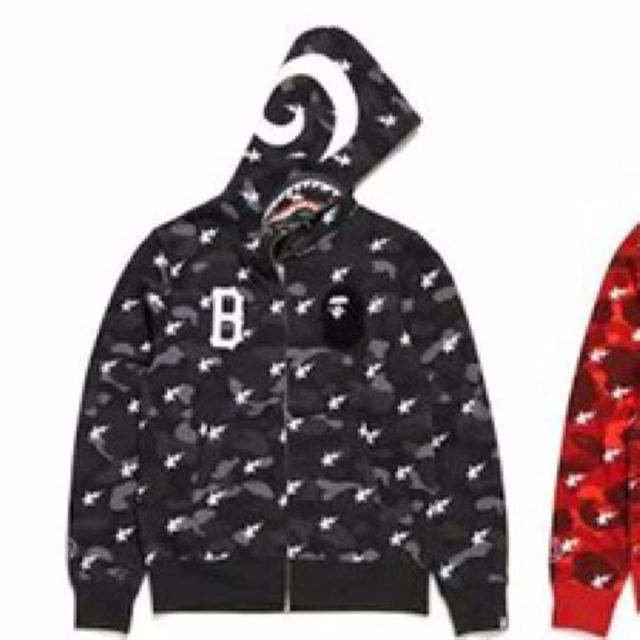 A BATHING APE(アベイシングエイプ)の年明け限定値下bape x blackscale shark hoodie  メンズのトップス(パーカー)の商品写真