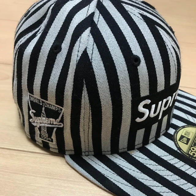 Supreme(シュプリーム)のsupreme×NEW ERA キャップ メンズの帽子(キャップ)の商品写真