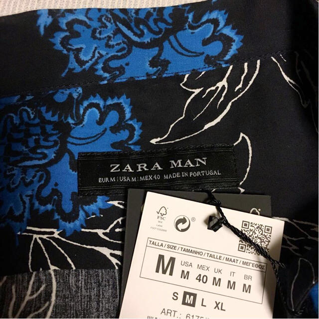 ZARA(ザラ)の新品 完売 ZARA MAN 花柄 シャツ Ｍ 40 メンズ 黒 青 半袖 メンズのトップス(シャツ)の商品写真