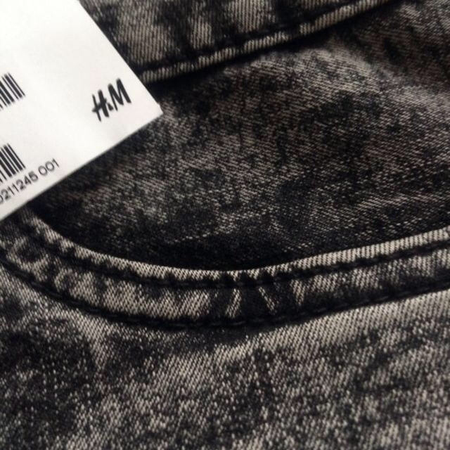 H&M(エイチアンドエム)のH&M 新品タグ付き ショーパン レディースのパンツ(ショートパンツ)の商品写真