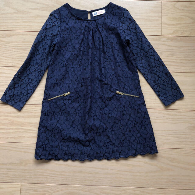 H&M(エイチアンドエム)のキッズ ワンピース キッズ/ベビー/マタニティのキッズ服女の子用(90cm~)(ワンピース)の商品写真