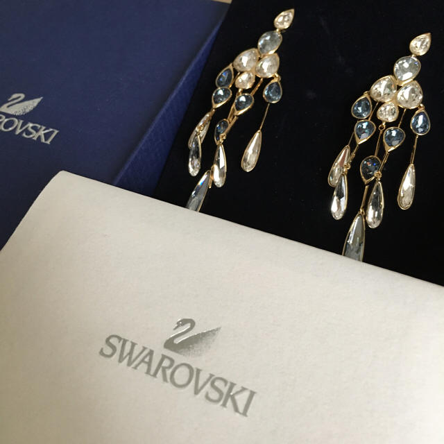 SWAROVSKI(スワロフスキー)のSWAROVSKY ピアス レディースのアクセサリー(ピアス)の商品写真