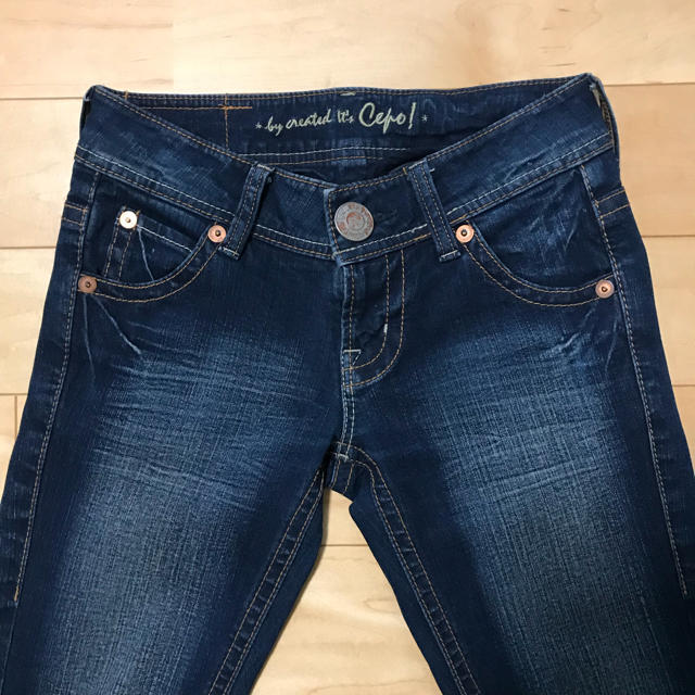 CEPO(セポ)のCEPO  セポ  スキニージーンズ  W size 58   T07 レディースのパンツ(スキニーパンツ)の商品写真