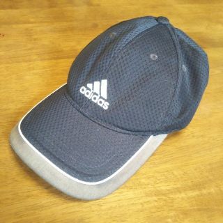 アディダス(adidas)のadidas　キャップ　(キャップ)