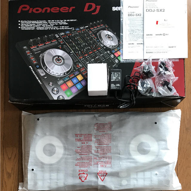 Pioneer(パイオニア)の超美品‼︎Pioneer DDJ-SX2 serato DJコントローラ 楽器のDJ機器(DJコントローラー)の商品写真