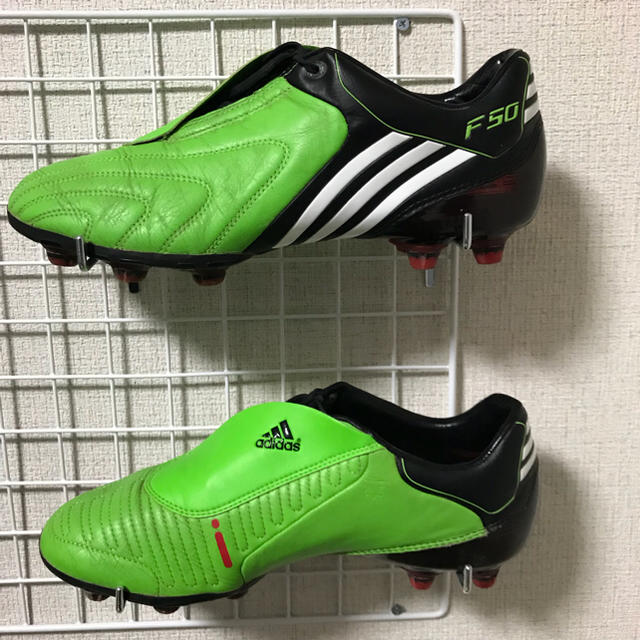 adidas(アディダス)の【値下げしちゃいました】adidas F50 tunit LE スポーツ/アウトドアのサッカー/フットサル(シューズ)の商品写真