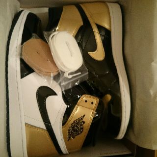 ナイキ(NIKE)の27 NIKE AIR JORDAN 1 RETRO OG NRG GOLD(スニーカー)