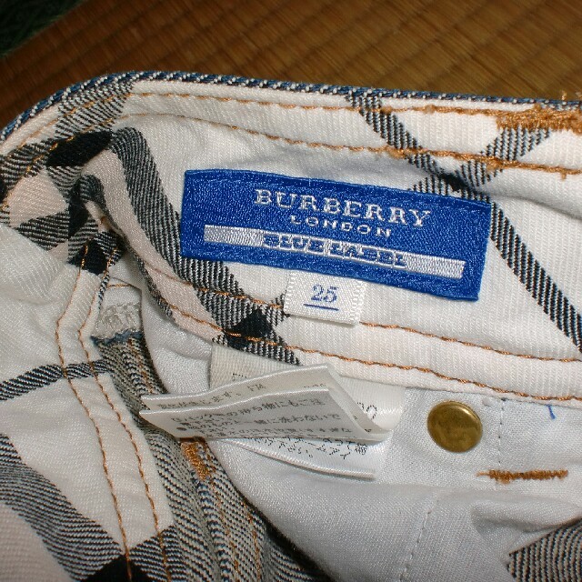 BURBERRY BLUE LABEL(バーバリーブルーレーベル)のバーバリーブルーレーベル デニムスカート サイズ25 レディースのスカート(ミニスカート)の商品写真