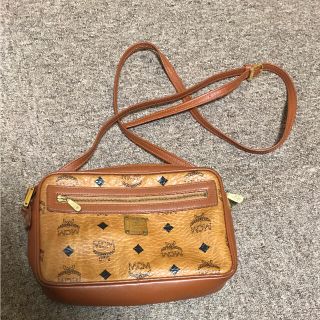 エムシーエム(MCM)の美品 MCM ショルダーバッグ 斜めがけ(ショルダーバッグ)