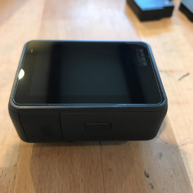 GoPro(ゴープロ)のGoPro　hero6　正規品　中古 スマホ/家電/カメラのカメラ(ビデオカメラ)の商品写真