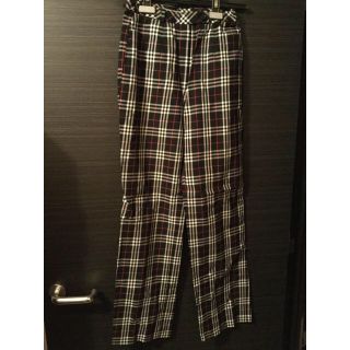 バーバリー(BURBERRY)のBurberrys パンツ チェック バーバリー ブラック(カジュアルパンツ)