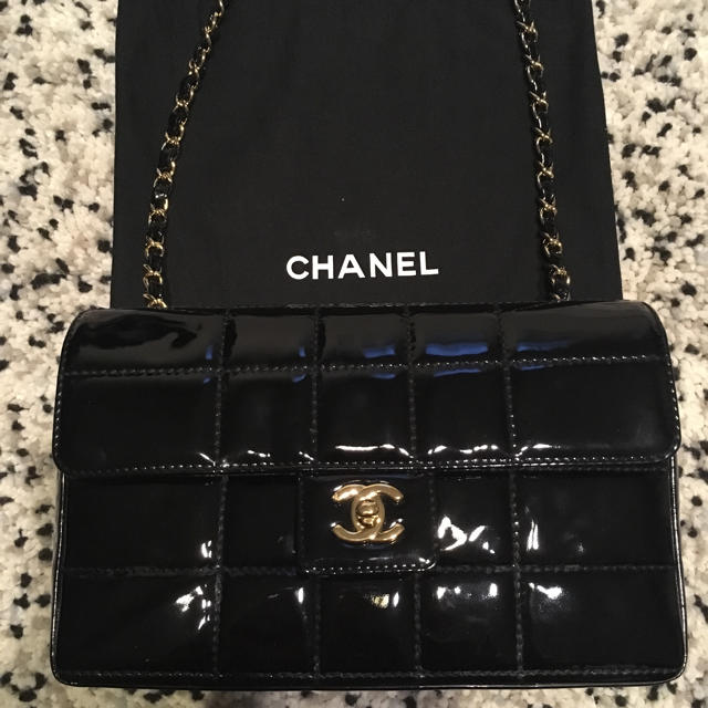 CHANEL⭐︎ シャネル ♡トリプルココ エナメルチェーンショルダーバッグ-