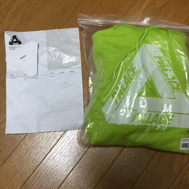 Supreme(シュプリーム)のPALACE SURKIT FOOD LIME GREEN Lサイズ メンズのトップス(パーカー)の商品写真