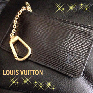 ルイヴィトン(LOUIS VUITTON)のLV ポシェットクレ&GUCCI手帳(財布)